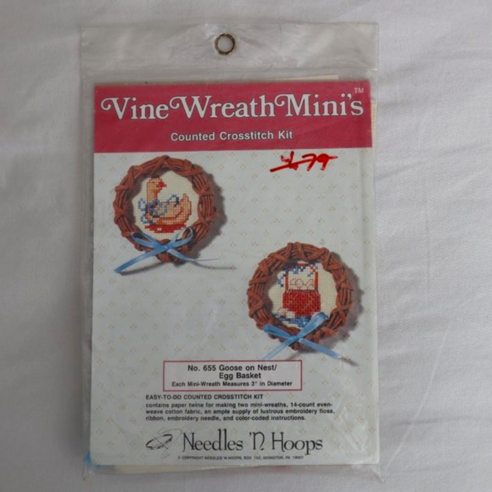 1980s Needles 'n Hoops easy-to-do counted cross stitch kit #655